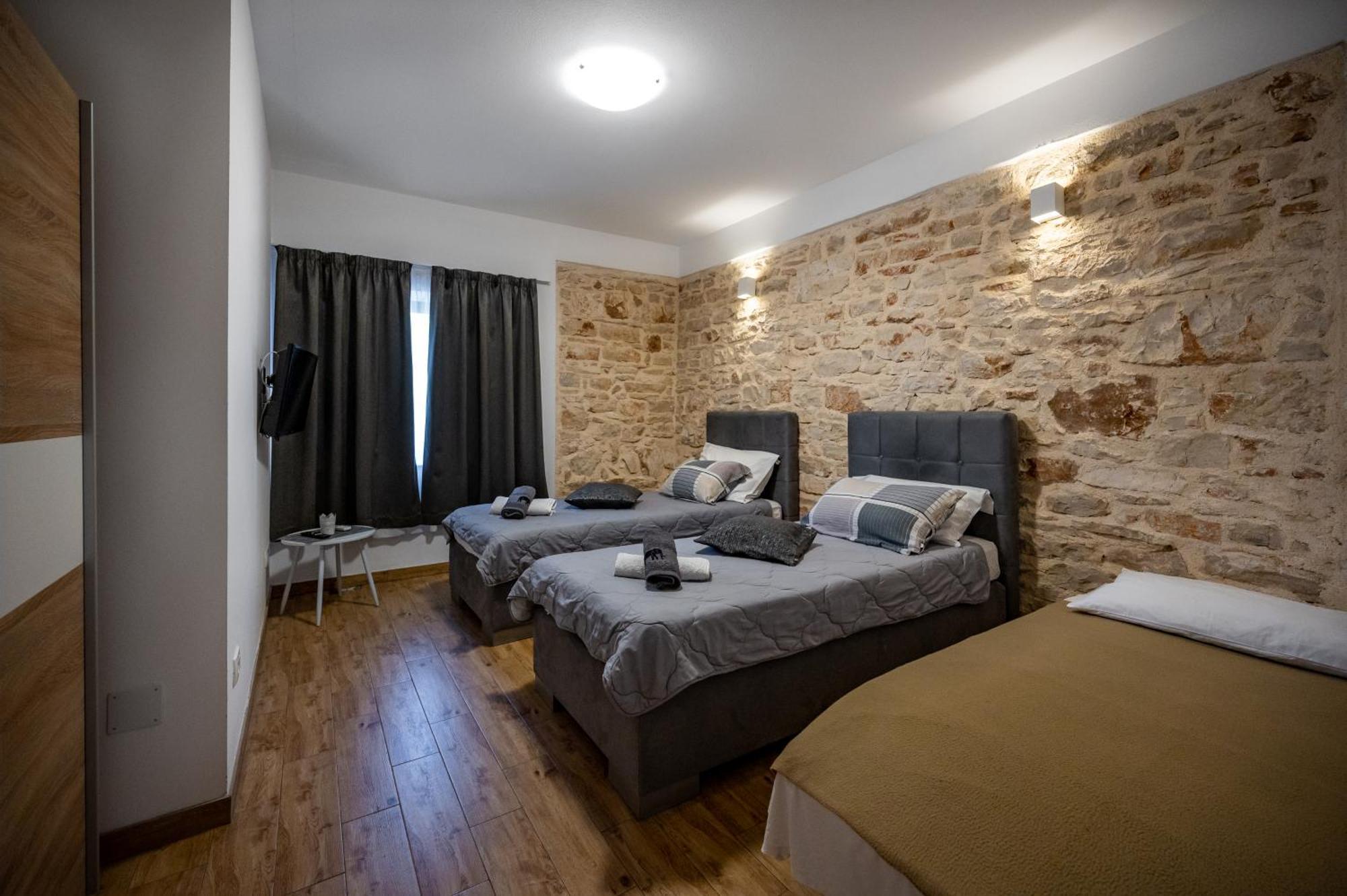Sonia Rooms Pula Ngoại thất bức ảnh