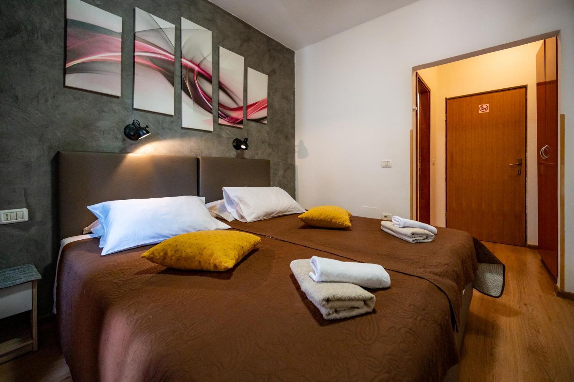 Sonia Rooms Pula Ngoại thất bức ảnh